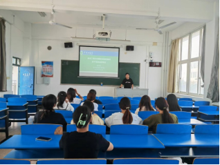 融合創(chuàng)新，引領(lǐng)未來——陳明輝博士為化環(huán)學(xué)院學(xué)子解析教育科技前沿